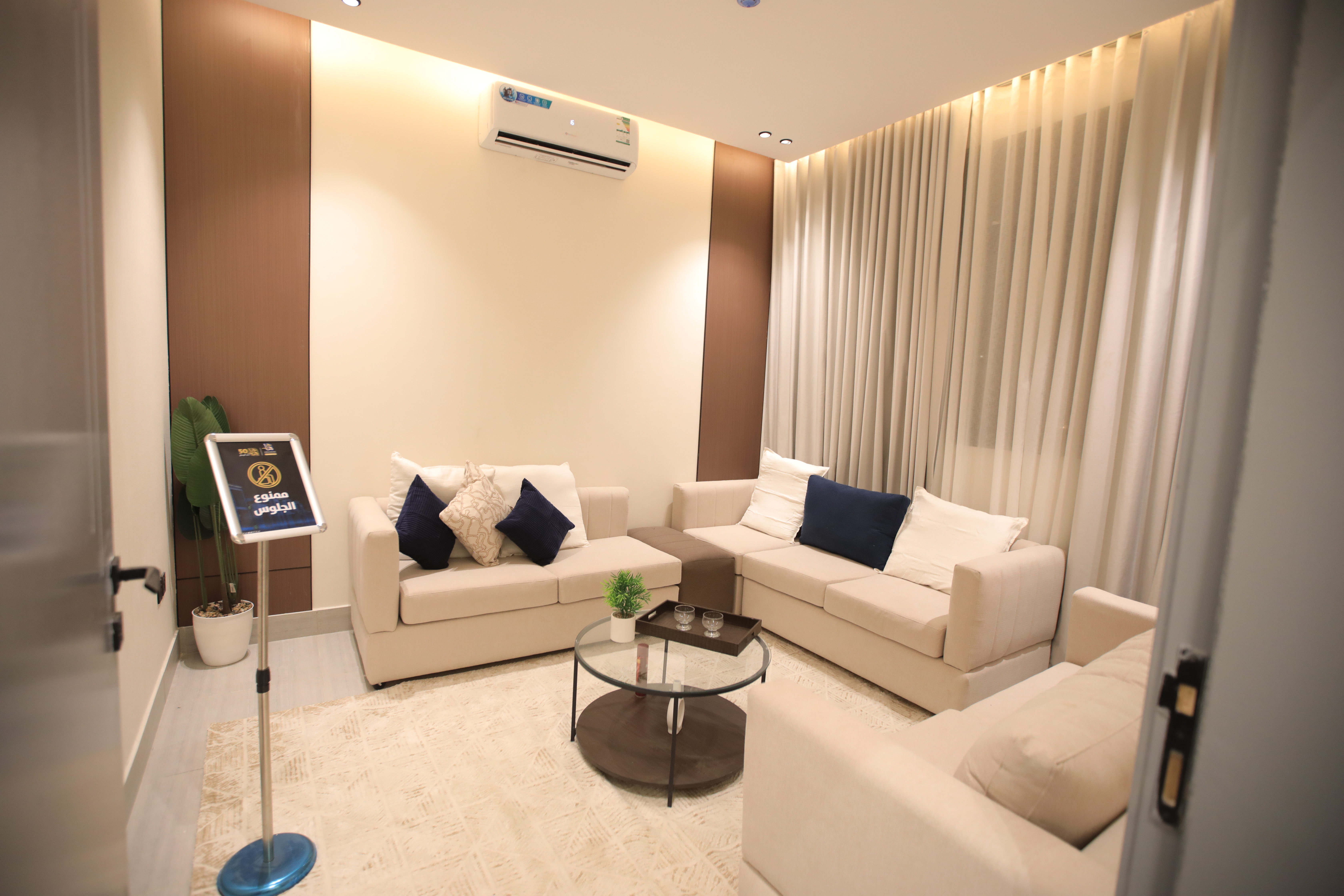 نموذج عرض - Image 12